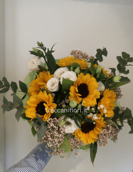 Bouquet con girasoli e lisianthus + eucalipto